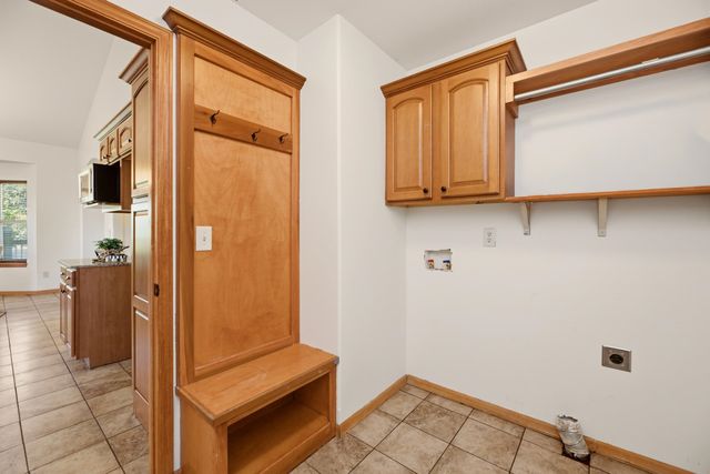 2503 N Springdale Cir, Wichita, KS 67228