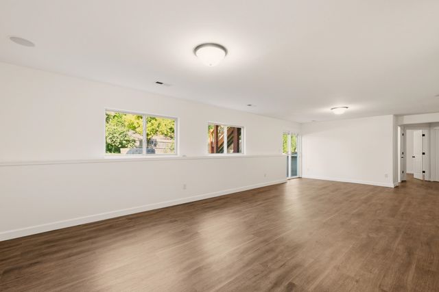 2503 N Springdale Cir, Wichita, KS 67228