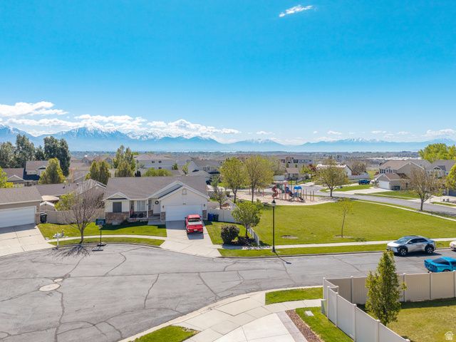 1949 N VINEYARD PL, Saratoga Springs, UT 84045