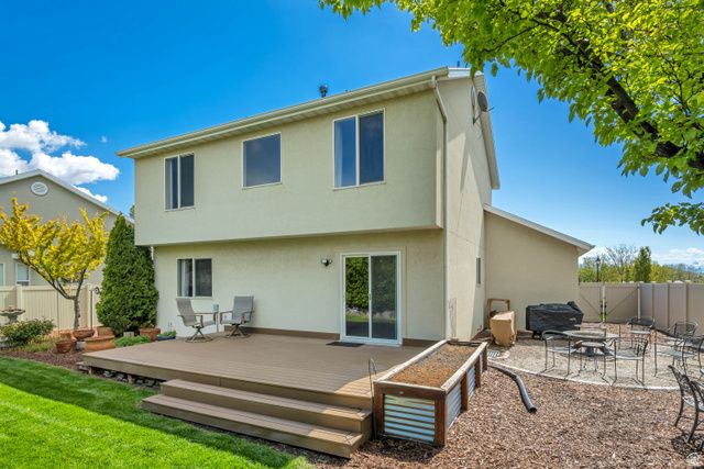 1949 N VINEYARD PL, Saratoga Springs, UT 84045