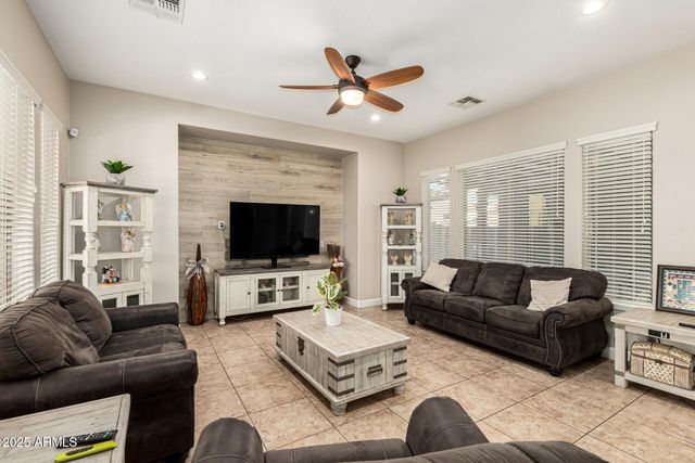 4620 W OLNEY Avenue, Laveen, AZ 85339