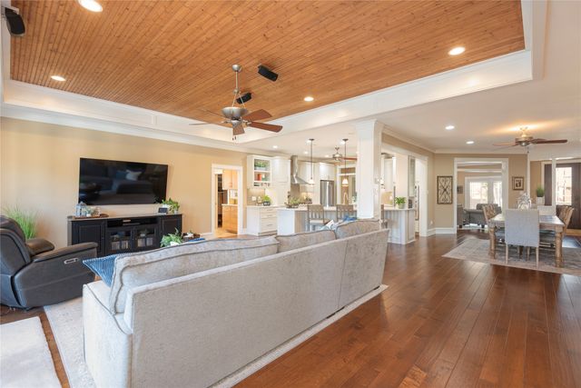 306 Lago Grande Trail, Wylie, TX 75098