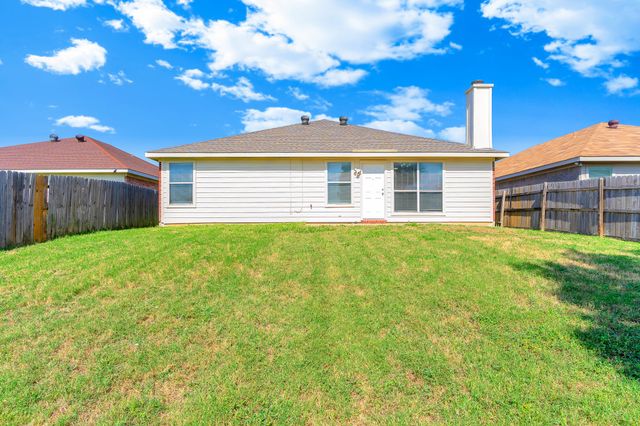 7321 Grass Valley Trail, Fort Worth, TX 76123