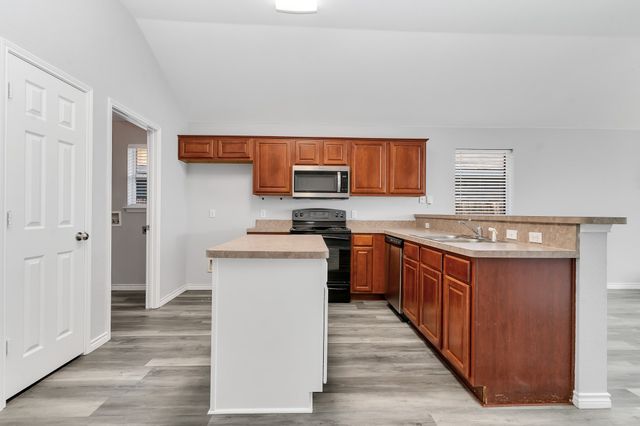 7321 Grass Valley Trail, Fort Worth, TX 76123
