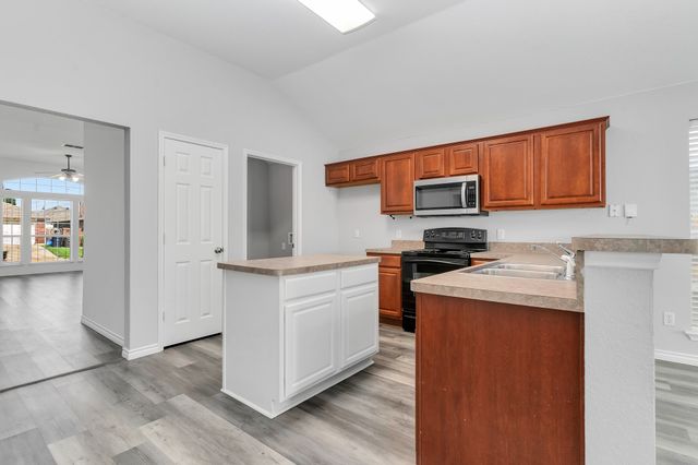 7321 Grass Valley Trail, Fort Worth, TX 76123