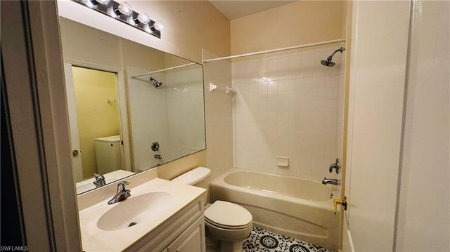 1903 Morning Sun LN F21, Naples, FL 34119