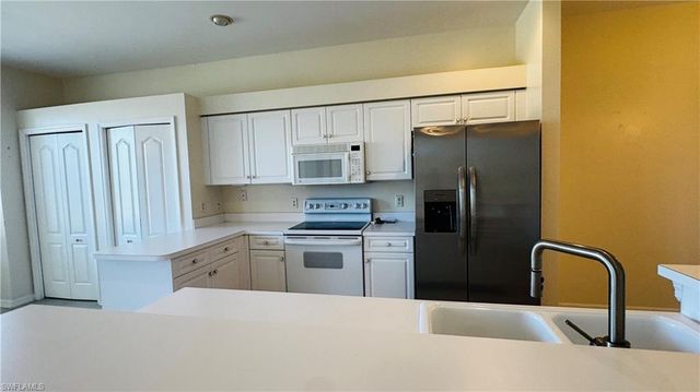 1903 Morning Sun LN F21, Naples, FL 34119