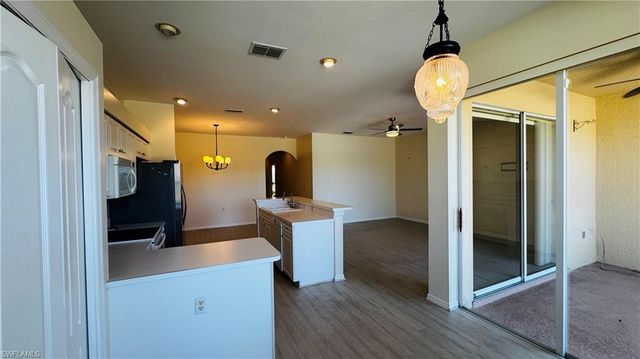 1903 Morning Sun LN F21, Naples, FL 34119