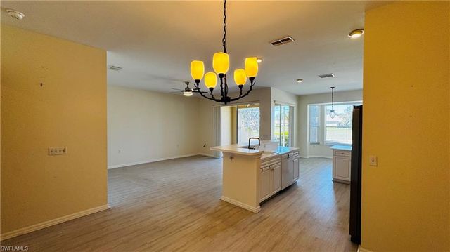 1903 Morning Sun LN F21, Naples, FL 34119