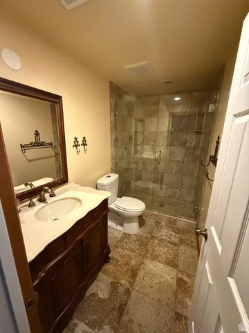 1453 S 400 E, Kaysville, UT 84037