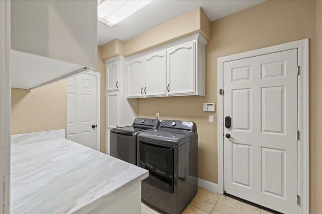 4010 Daggett Dr, Granite Bay, CA 95746