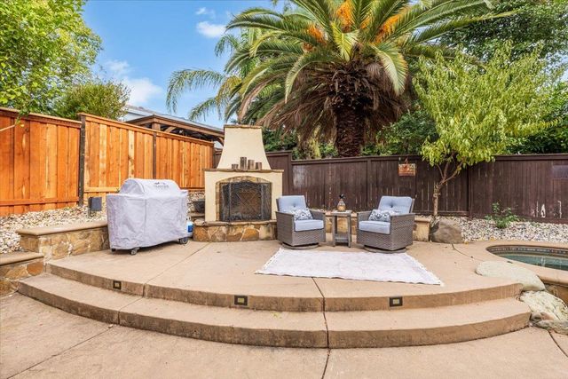 4010 Daggett Dr, Granite Bay, CA 95746