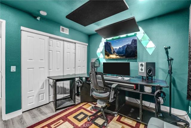 6545 Reseda Boulevard 6, Reseda, CA 91335