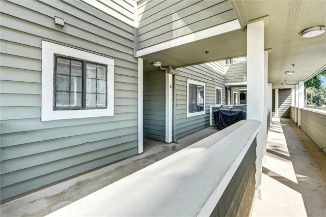 6545 Reseda Boulevard 6, Reseda, CA 91335