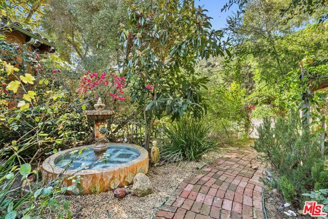 754 Basin Drive, Topanga (los Angeles), CA 90290