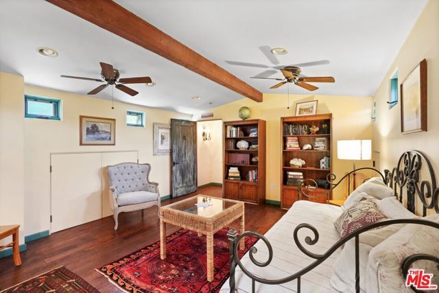 754 Basin Drive, Topanga (los Angeles), CA 90290