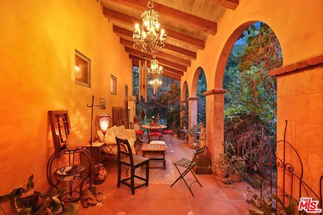 754 Basin Drive, Topanga (los Angeles), CA 90290