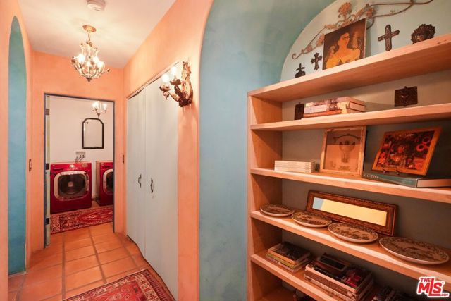 754 Basin Drive, Topanga (los Angeles), CA 90290