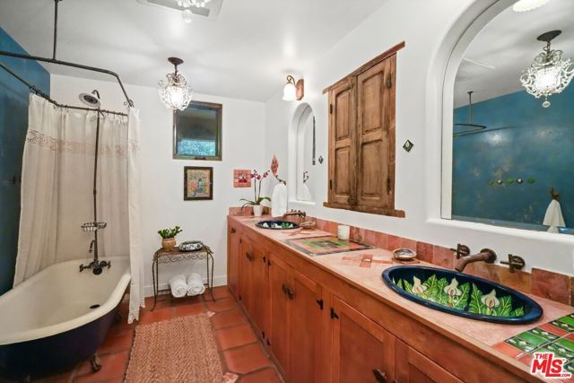 754 Basin Drive, Topanga (los Angeles), CA 90290