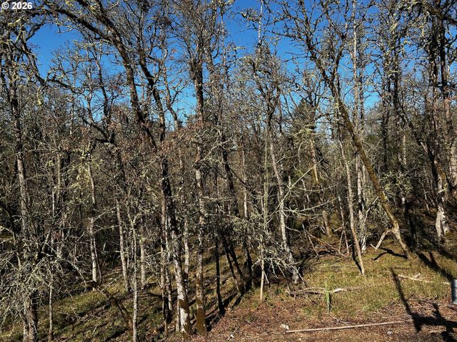 Hallmark Ln, Eugene, OR 97401