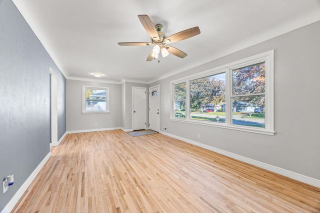 2735 Chippewa Avenue, North Saint Paul, MN 55109