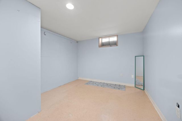2735 Chippewa Avenue, North Saint Paul, MN 55109