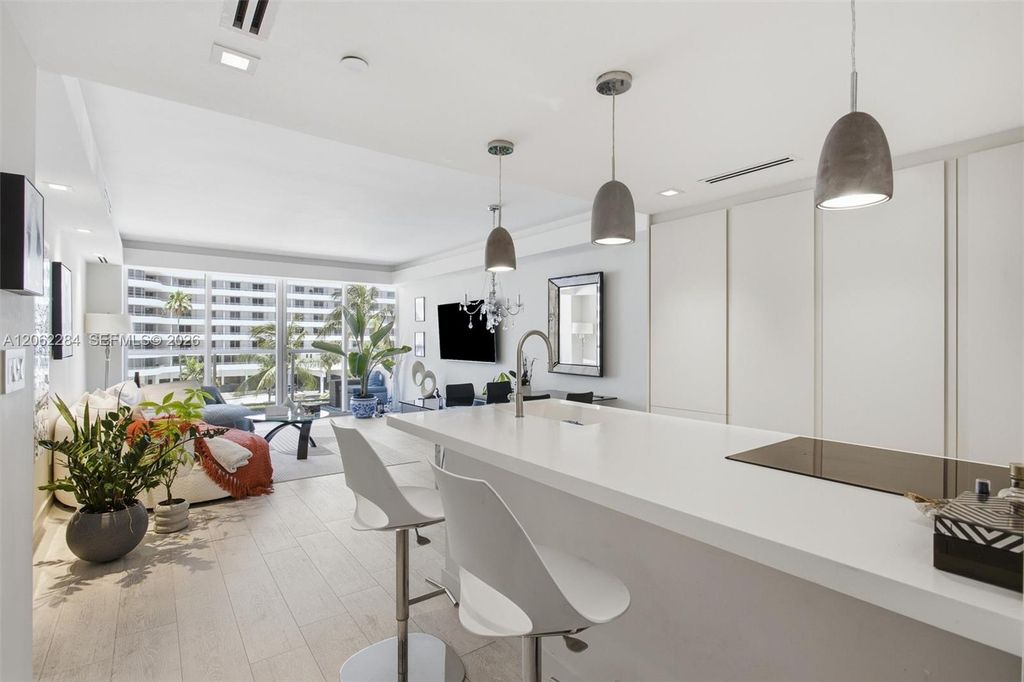 5600 Collins Avenue 5A, Miami Beach, FL 33140