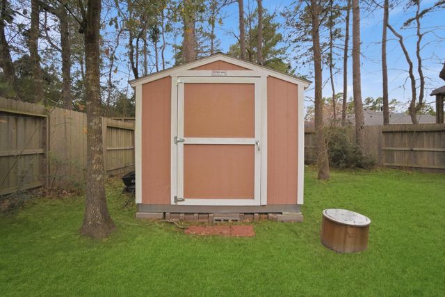 109 Cobble Medley Court, Conroe, TX 77318