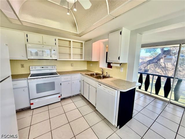 343 Joel BLVD 211-D, Lehigh Acres, FL 33936