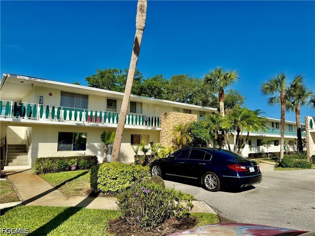 343 Joel BLVD 211-D, Lehigh Acres, FL 33936