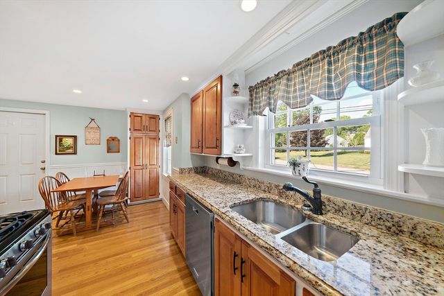 43 Aster Cir, Weymouth, MA 02188