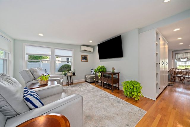 43 Aster Cir, Weymouth, MA 02188