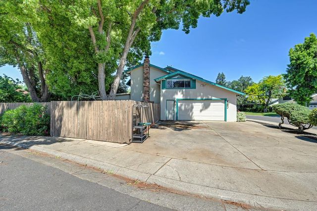 10166 La Gloria Way, Rancho Cordova, CA 95670