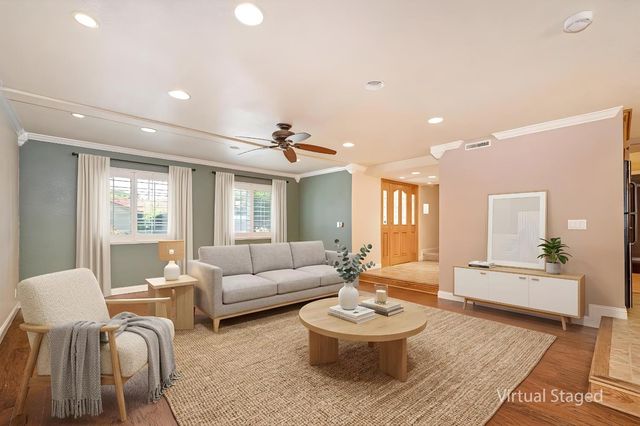 10166 La Gloria Way, Rancho Cordova, CA 95670