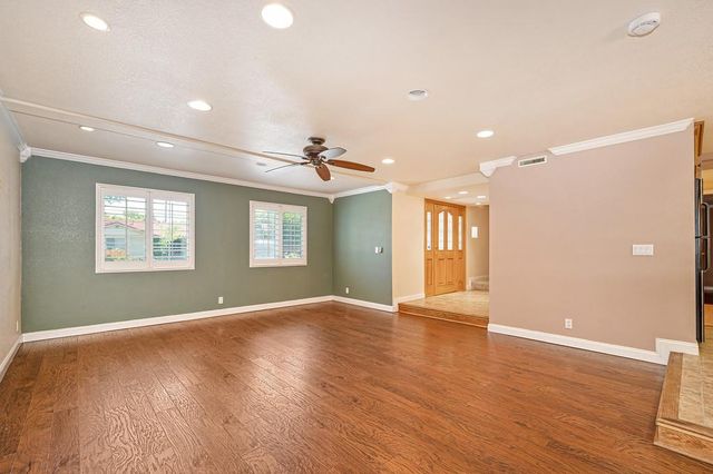 10166 La Gloria Way, Rancho Cordova, CA 95670