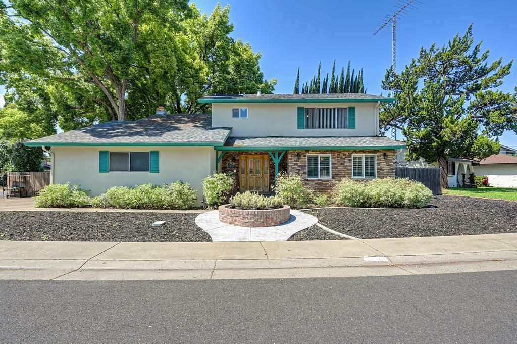 10166 La Gloria Way, Rancho Cordova, CA 95670