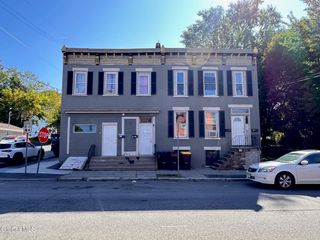 298-300 9th Street 1, Troy, NY 12180