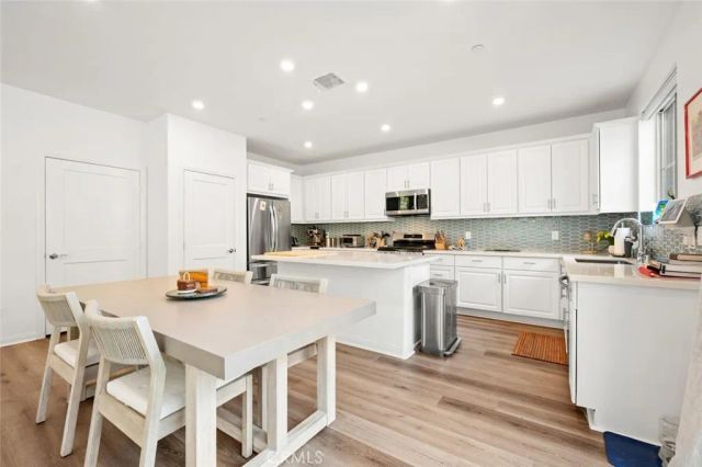 1852 Red Willow, Oceanside, CA 92056