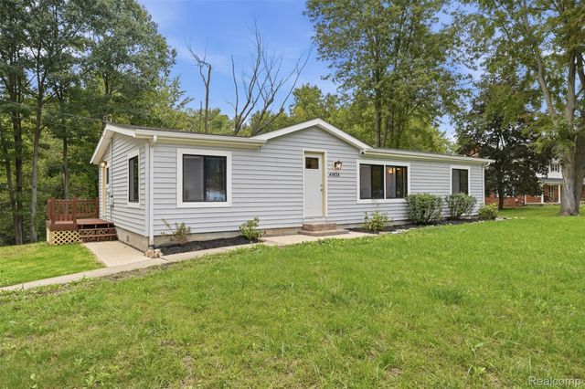 41824 Riggs Road, Van Buren Charter Township, MI 48111