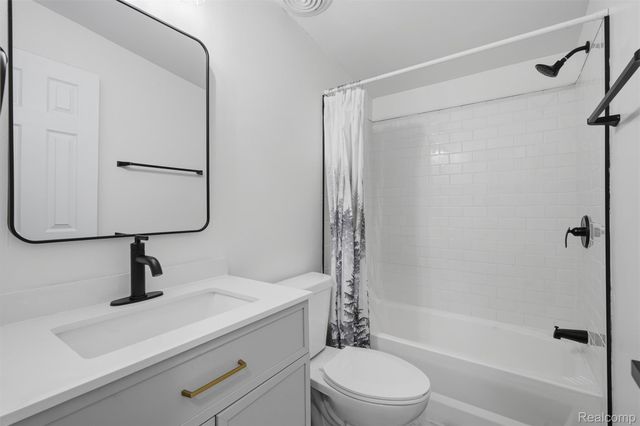 41824 Riggs Road, Van Buren Charter Township, MI 48111