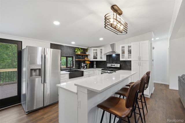 41824 Riggs Road, Van Buren Charter Township, MI 48111