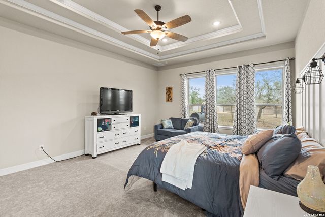 527 James Way, Castroville, TX 78009