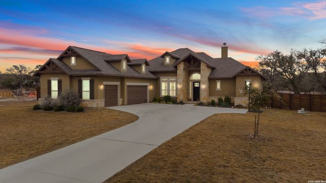 527 James Way, Castroville, TX 78009