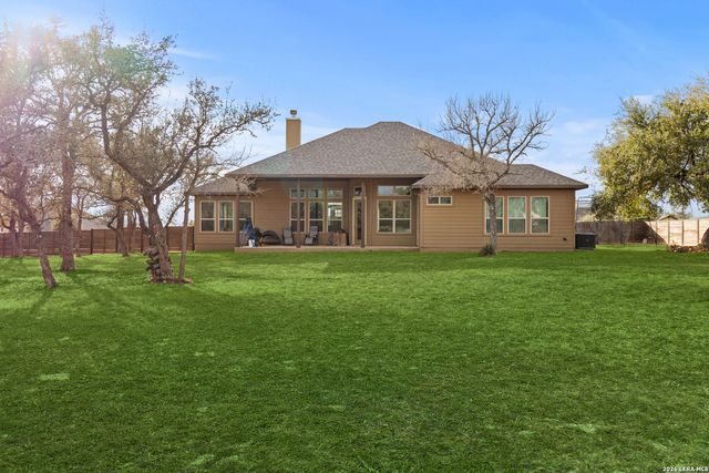 527 James Way, Castroville, TX 78009