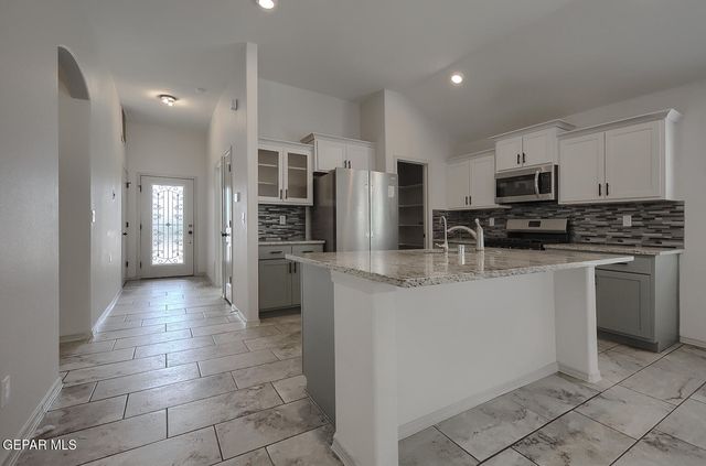 13849 GARFORTH Avenue, Horizon City, TX 79928