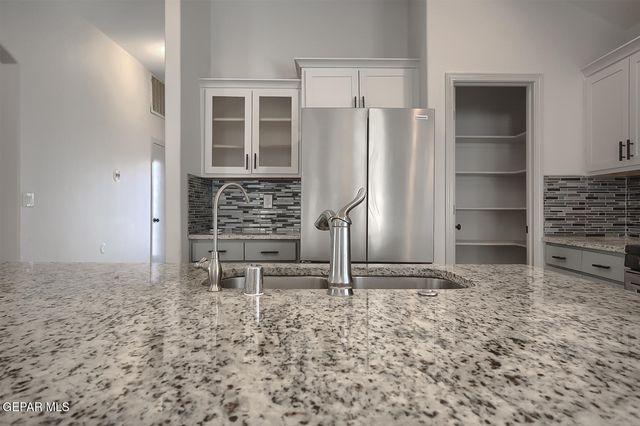 13849 GARFORTH Avenue, Horizon City, TX 79928