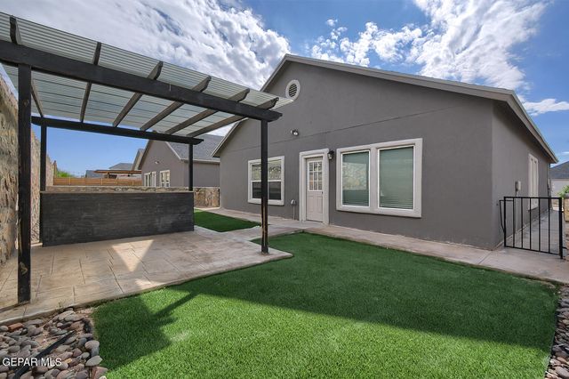 13849 GARFORTH Avenue, Horizon City, TX 79928