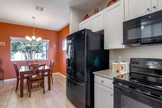 903 W SISSO TREE Avenue, San Tan Valley, AZ 85140