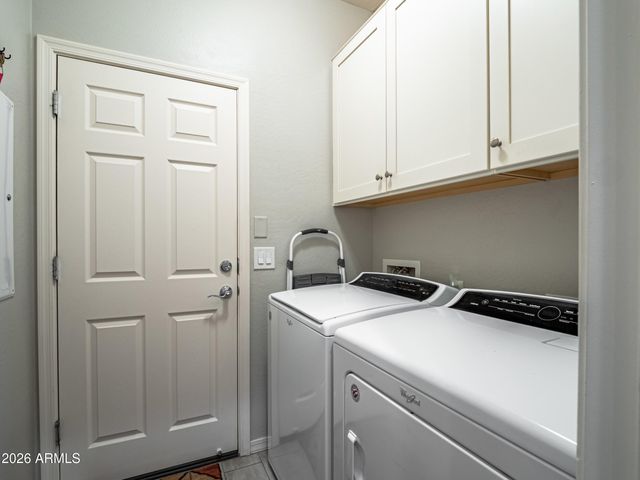 903 W SISSO TREE Avenue, San Tan Valley, AZ 85140