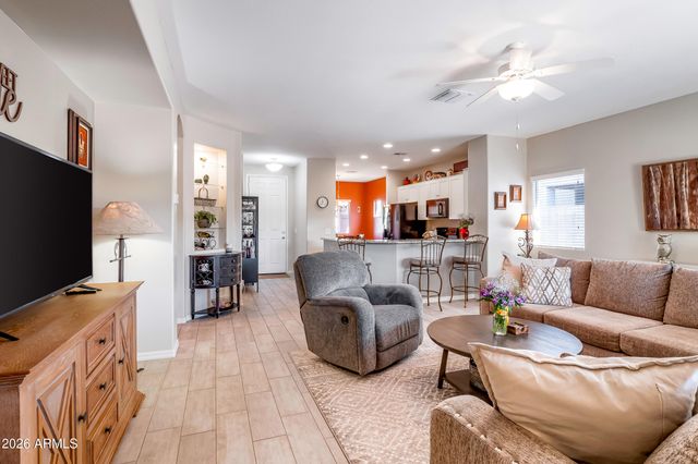 903 W SISSO TREE Avenue, San Tan Valley, AZ 85140